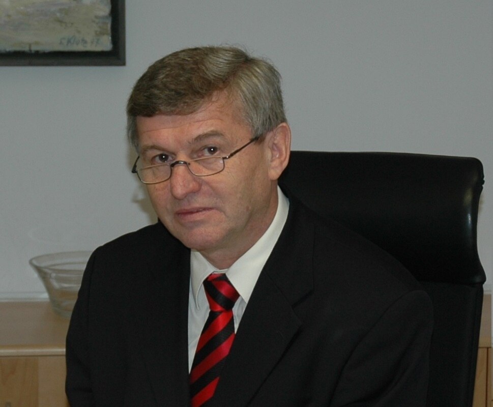 Dr. Albrecht Buttolo